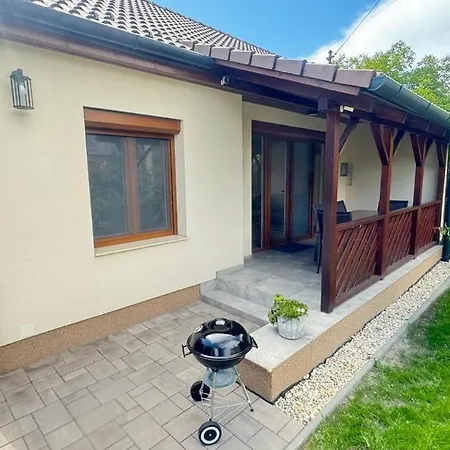 Vakantiehuis Arteon Nyaralo
